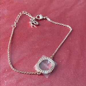 Elegant Gold Chain Bracelet with Crystal Accents